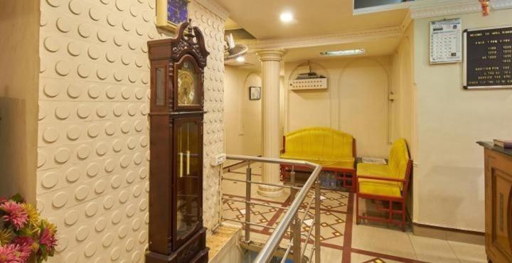 Hotel Tushar Pune Extérieur photo