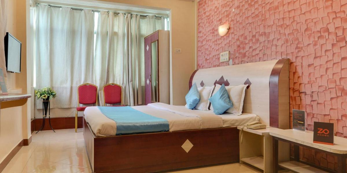 Hotel Tushar Pune Extérieur photo